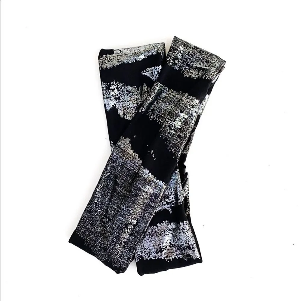 Baby black and silver criscross head band